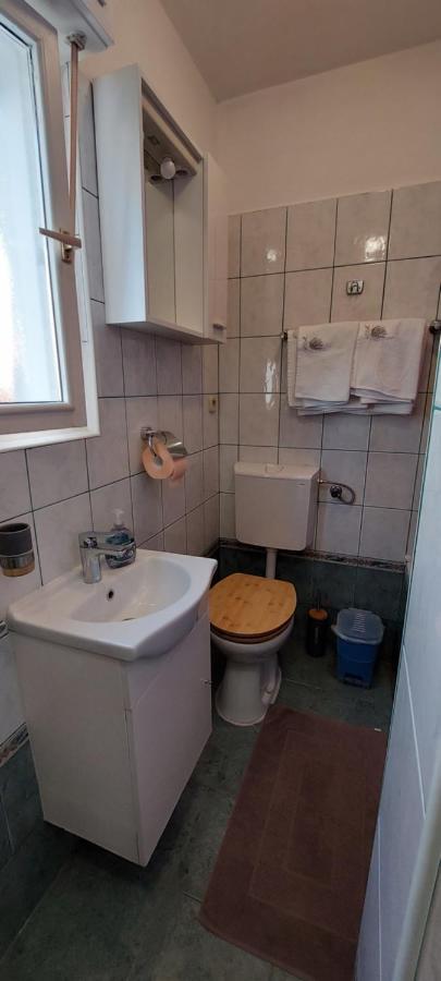Apartman Sanja Kampor ภายนอก รูปภาพ